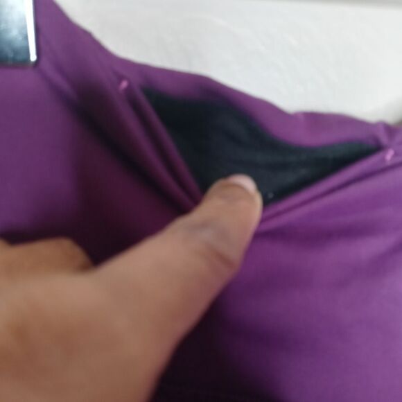 Victoria's Secret Sport Purple Mid Rise Leggings with Mesh Cutouts - Picture 5 of 8